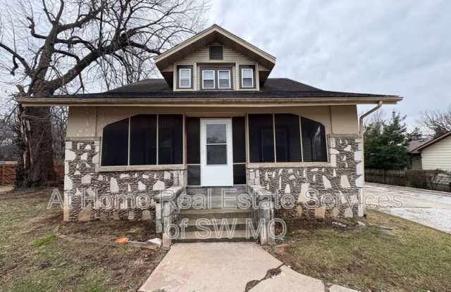 400 W Ildereen - 400 West Ildereen Street, Springfield, MO 65807