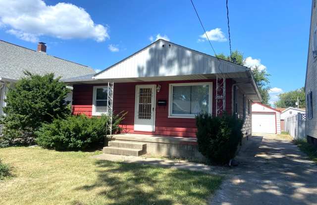 2 Bedroom, 1 Bath Home for Rent in West Peoria! photos photos
