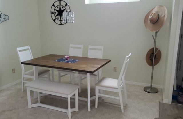 4244 Sun Village Ct Gallery 4
