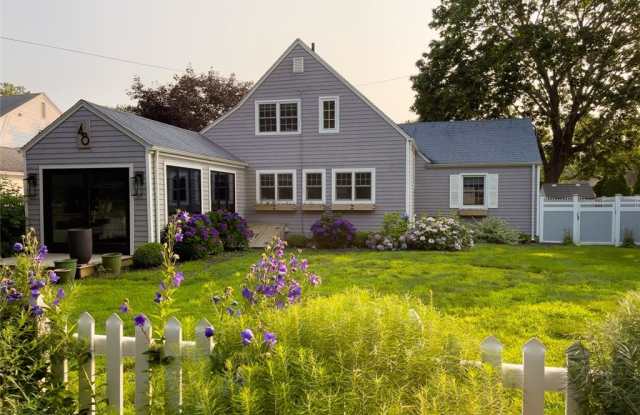 48 Overshores Drive East - 48 Overshore Drive East, New Haven County, CT 06443