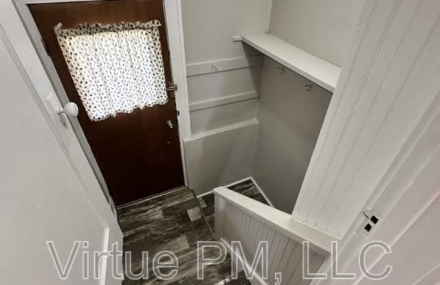 232 7th Avenue photos photos