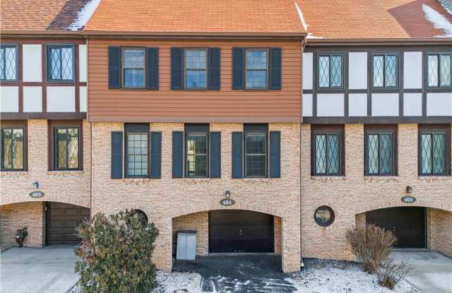 404 Maywood Dr - 404 Maywood Drive, Bethel Park, PA 15102