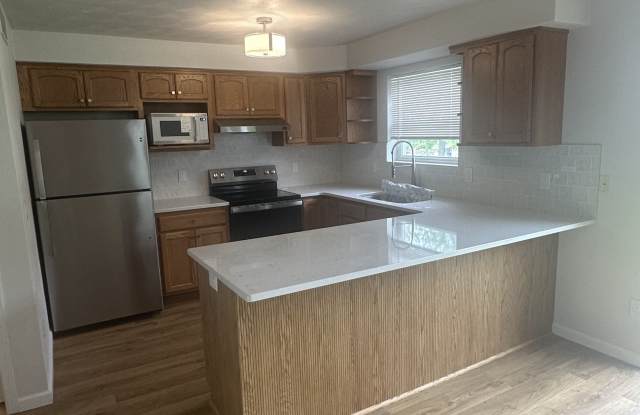 1091 Stillmeadow Lane - 1091 Stillmeadow Lane, Menasha, WI 54952