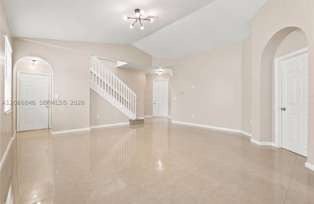3710 NE 22nd Pl Gallery 4