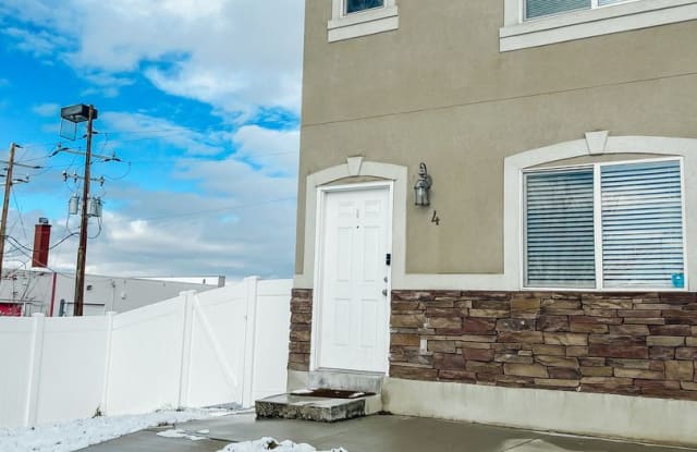 369 N Main Street Unit 4 - 369 North Main Street, Orem, UT 84057