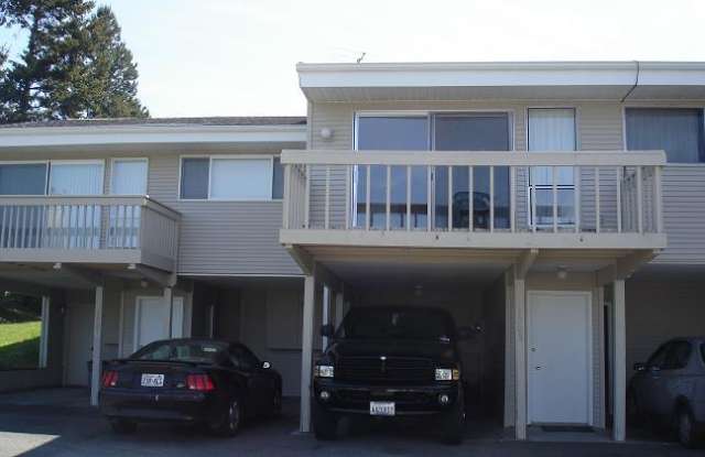 925 SqFt, 2 Bed Condo in Coupeville, 20 Min to NAS, Small Pet Friendly - 1005 Northeast Lindsay Street, Coupeville, WA 98239