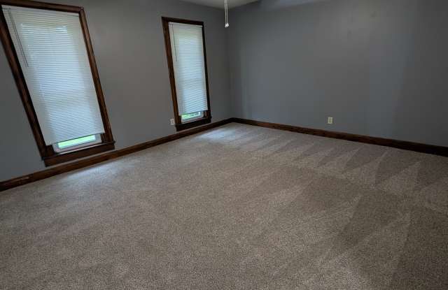 1268 SW Western Avenue - 2B Gallery 3