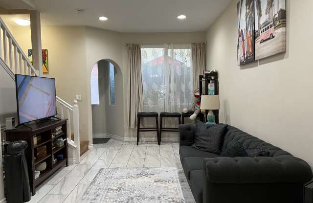 1500 Pine Avenue Gallery 2