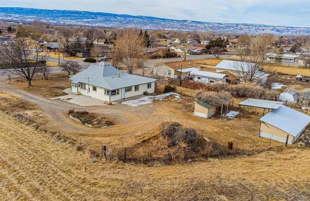 RENOVATED HOME WITH LAND | FOR RENT OR LEASE TO OWN Gallery 1