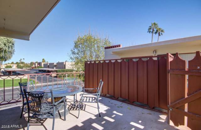 7751 E GLENROSA Avenue Gallery 4