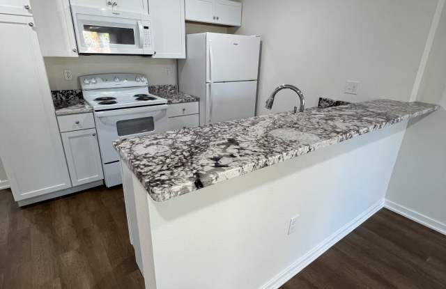 500 North Water Street - A Gallery 2