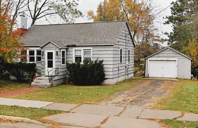 405 E Lindoo Ave Ladysmith, WI 54848 photos photos