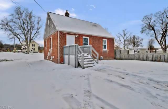 Charming 3BR House in Canton photos photos