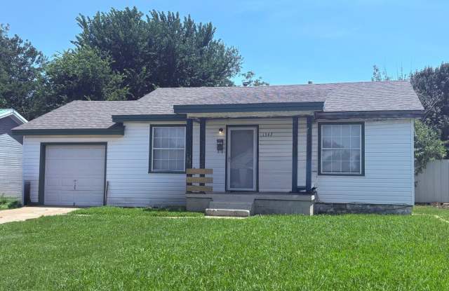 Charming 2 Bedroom home in OKC photos photos