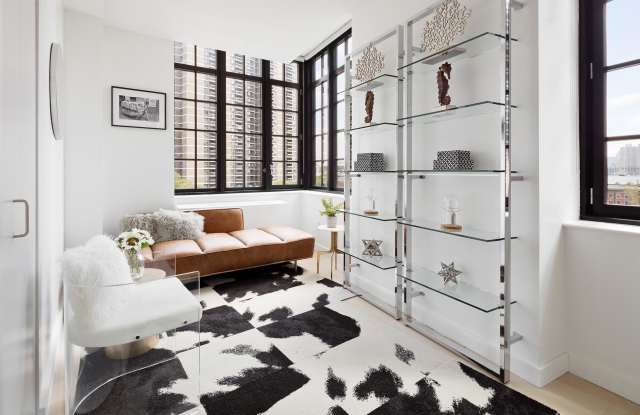 60 Fulton Street Gallery 4
