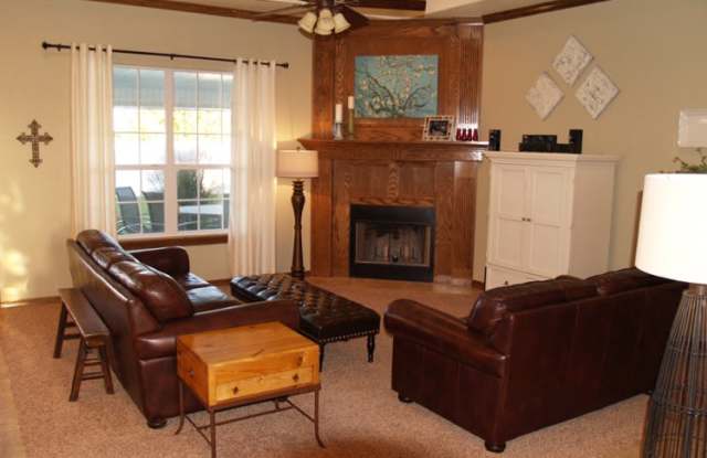 3705 Springwood Gallery 3