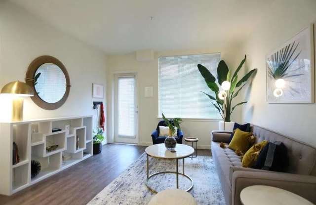 Allegro Lynwood Gallery 2
