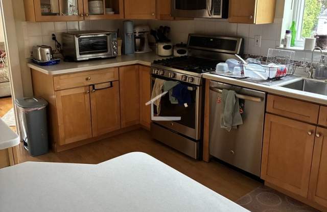 Rent a House in Newton 4bed/2.5 Bath - Parking included! photos photos Rent a House in Newton 4bed/2.5 Bath - Parking included! photos photos
