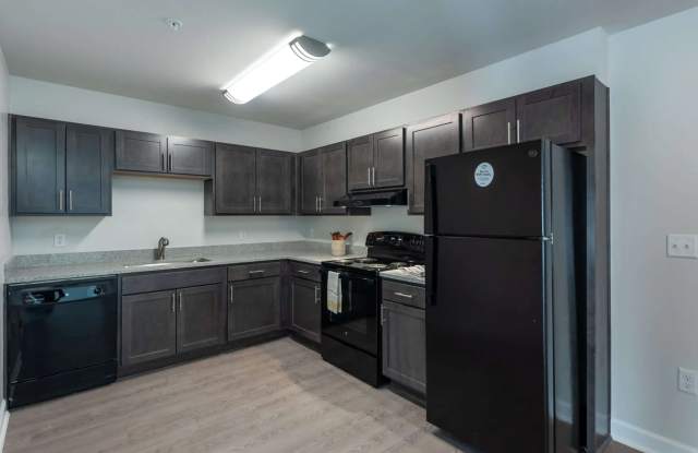 Alexander at 1090 - Affordable Housing Gallery 2