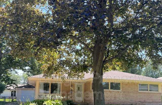 3122 Shawnee Avenue - 3122 Shawnee Avenue, Des Moines, IA 50310