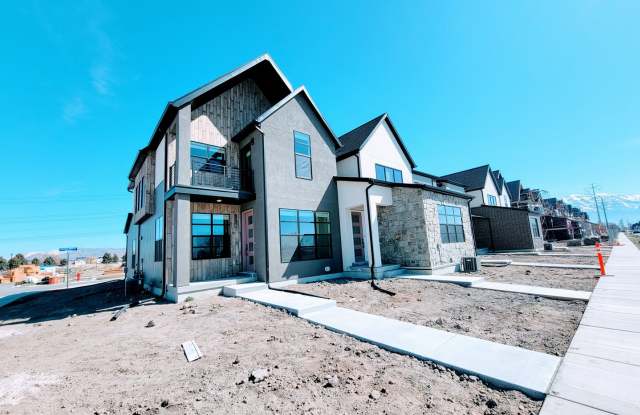 GET $500 OFF THE FIRST MONTHS RENT!!!! - 620 South Spring Snow Street, Lehi, UT 84043