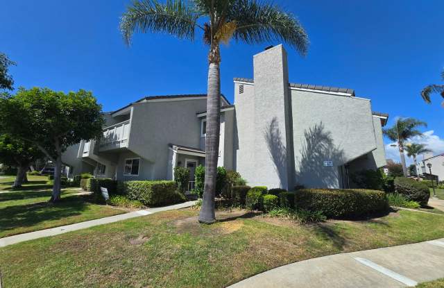 Beautiful Cherry Wood Comm: 3 Bedroom 3 Bathroom Townhouse - 8166 Silkwood Circle, Huntington Beach, CA 92646