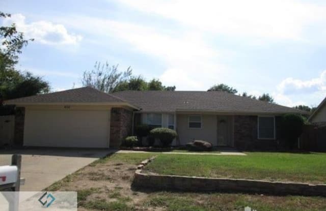 424 Guadalupe Drive - 424 Guadalupe Drive, Saginaw, TX 76179