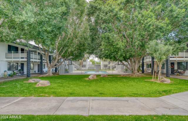 721 E MONTEBELLO Avenue - 721 East Montebello Avenue, Phoenix, AZ 85014