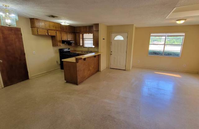 3136 Seminole Drive Gallery 4