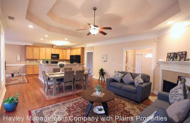 1313 Tulip Court Gallery 4