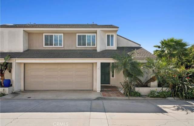 2524 Elden Avenue photos photos