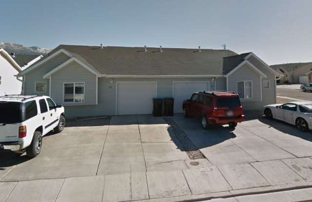 3 Bedroom 2 Bath - Twin Home in Cedar Willows photos photos