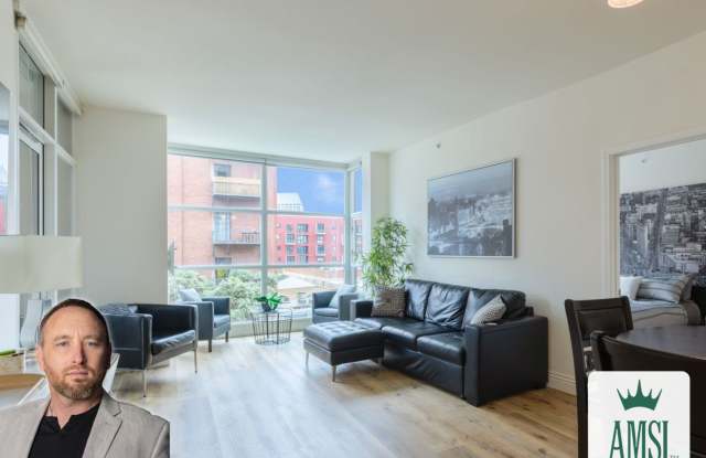 Modern 2 Bed/ 2 Bath Condo in the Heart of the Gaslamp! Furnished or Unfurnished photos photos