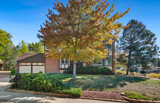 7404 Queen Circle Gallery 2