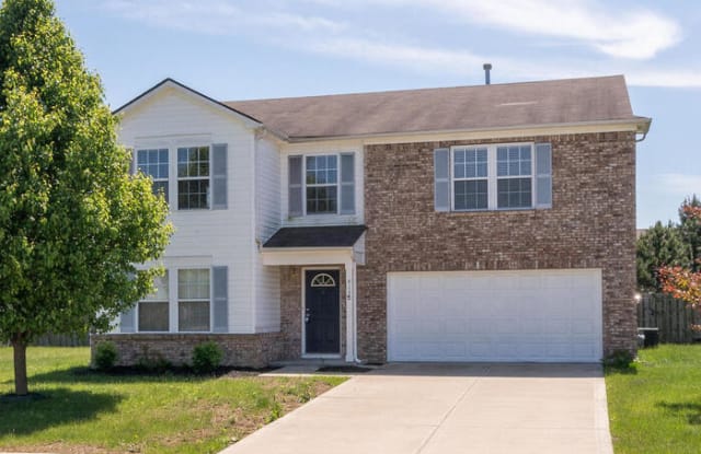 615 Stonehenge Way - 615 Stonehenge Way, Brownsburg, IN 46112