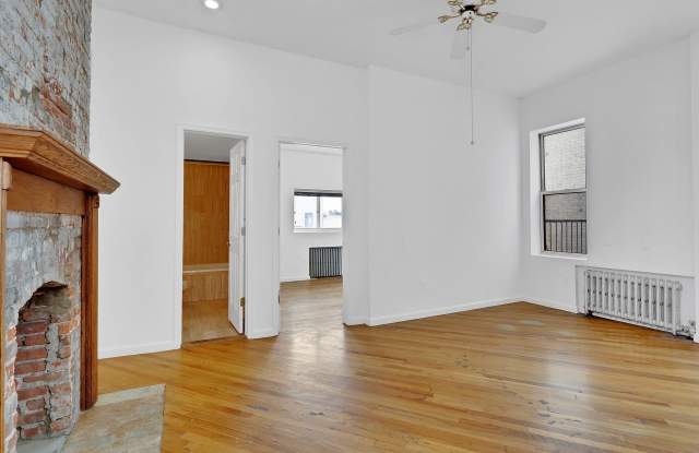 316 HUDSON ST Gallery 1