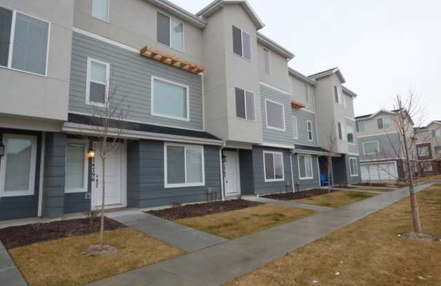 Newer 4 Bd 3 Ba Townhouse in Bluffdale - 14794 South Rising Star Lane, Bluffdale, UT 84065