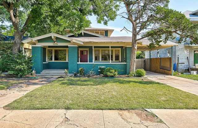Fantastic Remodeled 4BD/2BTH in the Paseo District photos photos