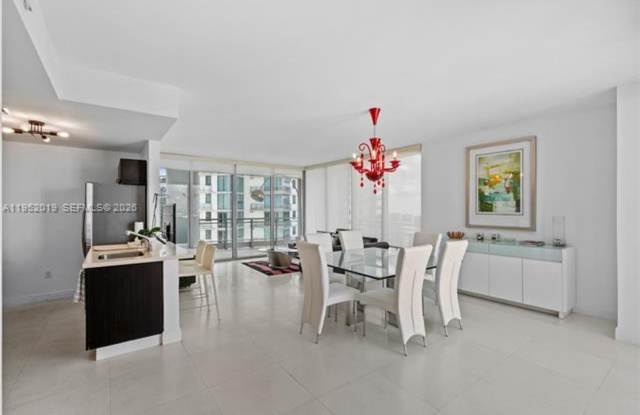 90 SW 3rd St unit 3609 (A11952019) photos photos