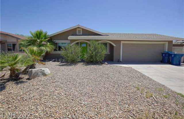 Stylish Ranch Home with Pool  RV Parking! photos photos