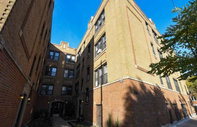 4222 Clark - 4222 North Clark Street, Chicago, IL 60613