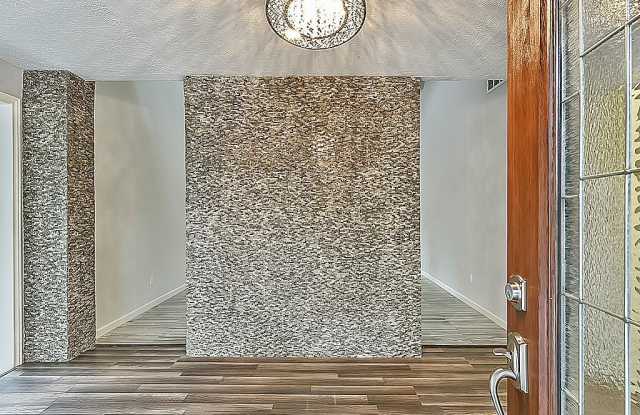 6110 Sanford Road Gallery 3