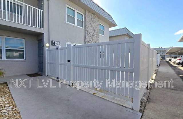 6777 Winkler Rd photos photos