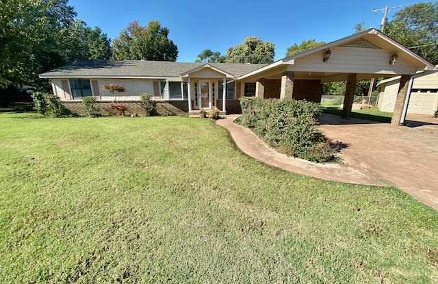 210 Crestview St - 210 Crestview Street, Poteau, OK 74953