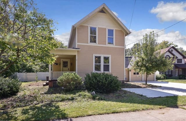 28731 Detroit Rd - 28731 Detroit Road, Westlake, OH 44145