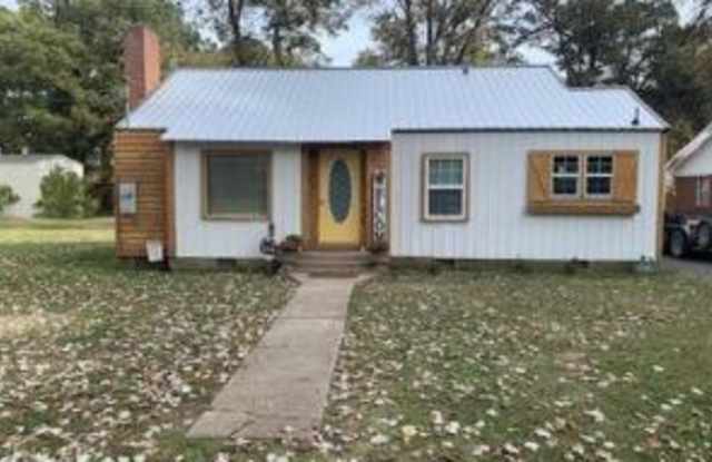 206 S Nance St - 206 South Nance Street, Monette, AR 72447