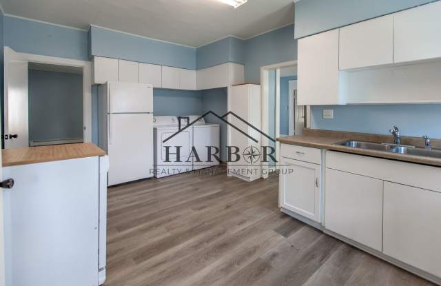 725 7th Ave SE #1 photos photos