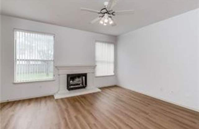 13401 Tossa Lane Gallery 3