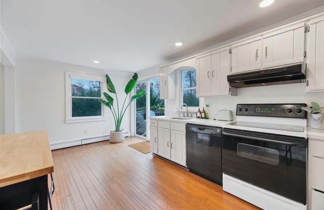 480 N Bayview Road Gallery 2