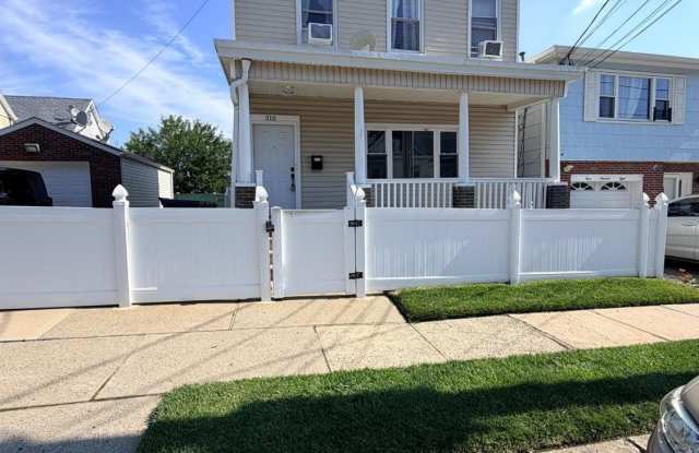 612 Johnstone Street photos photos